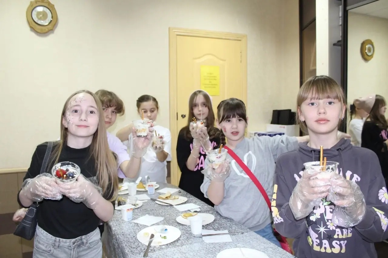 Нить дружбы сплетена!