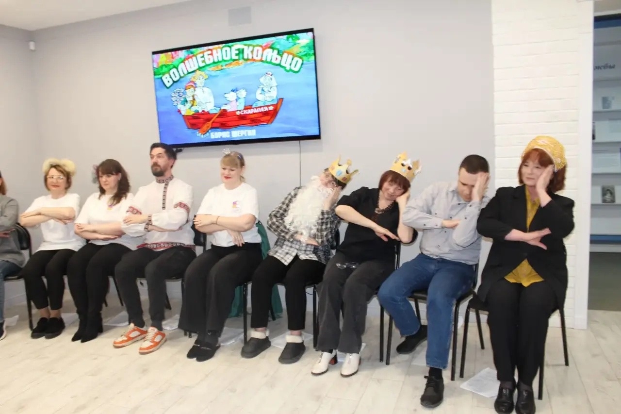 Нить дружбы сплетена!