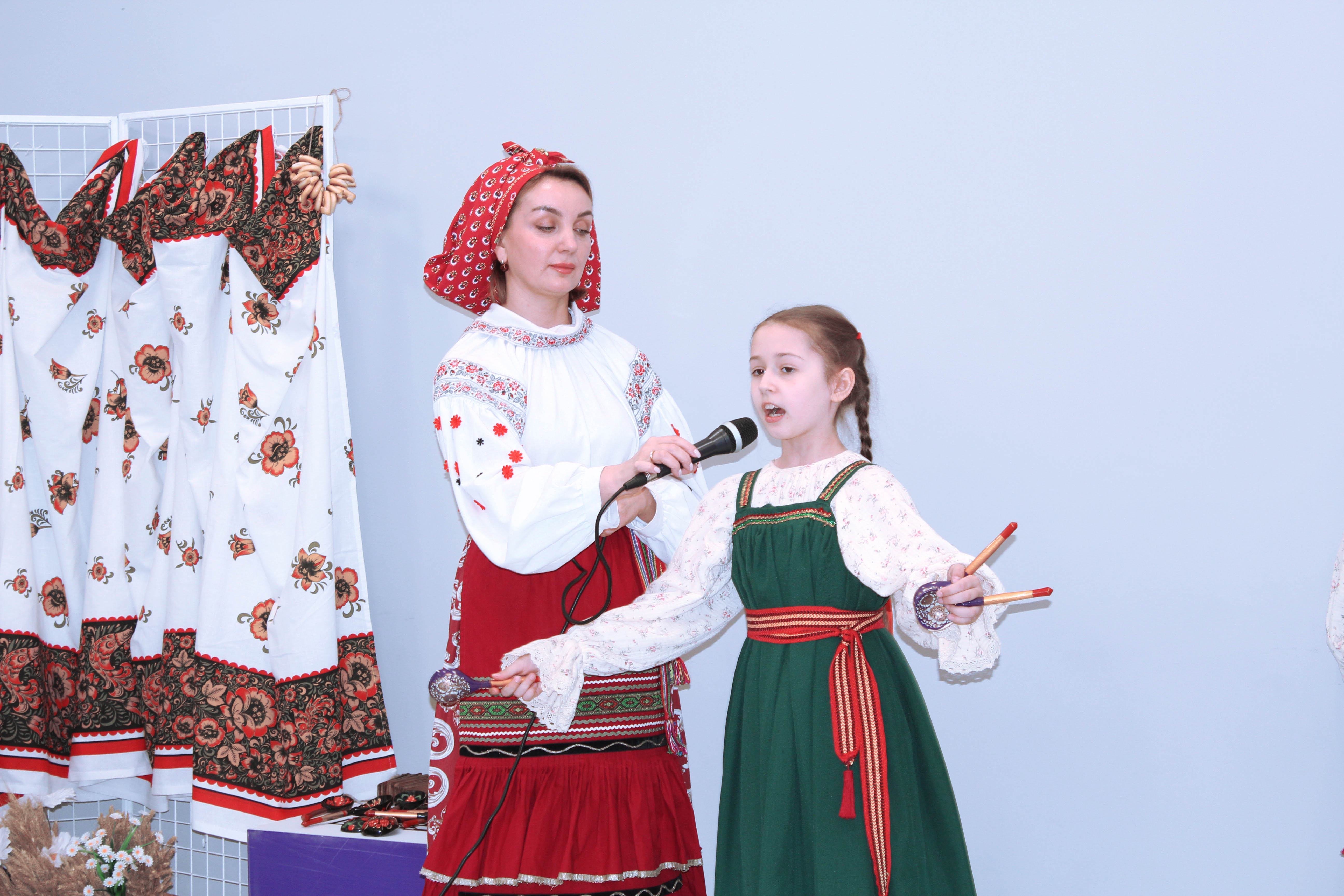 Нить дружбы сплетена!