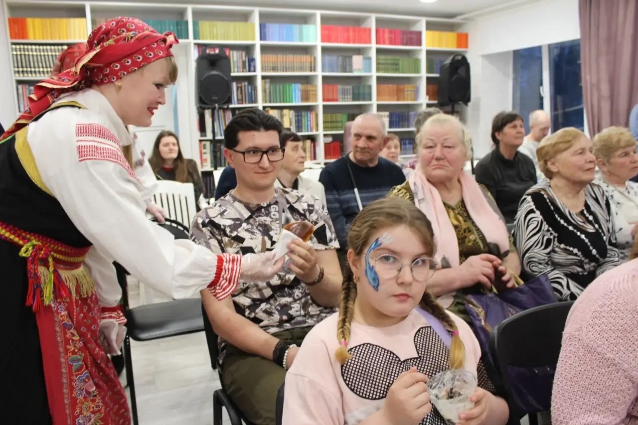 Нить дружбы сплетена!