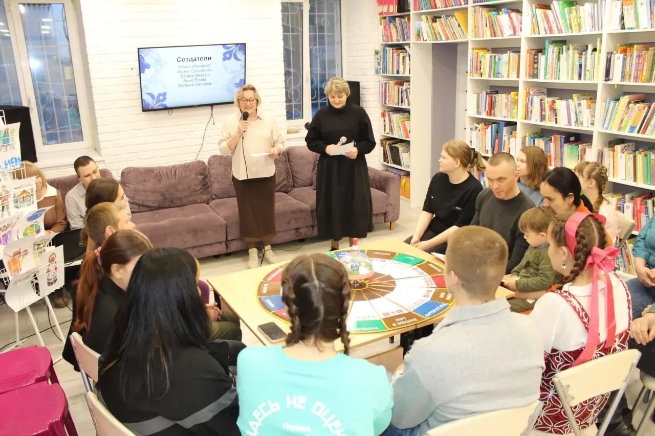 Нить дружбы сплетена!