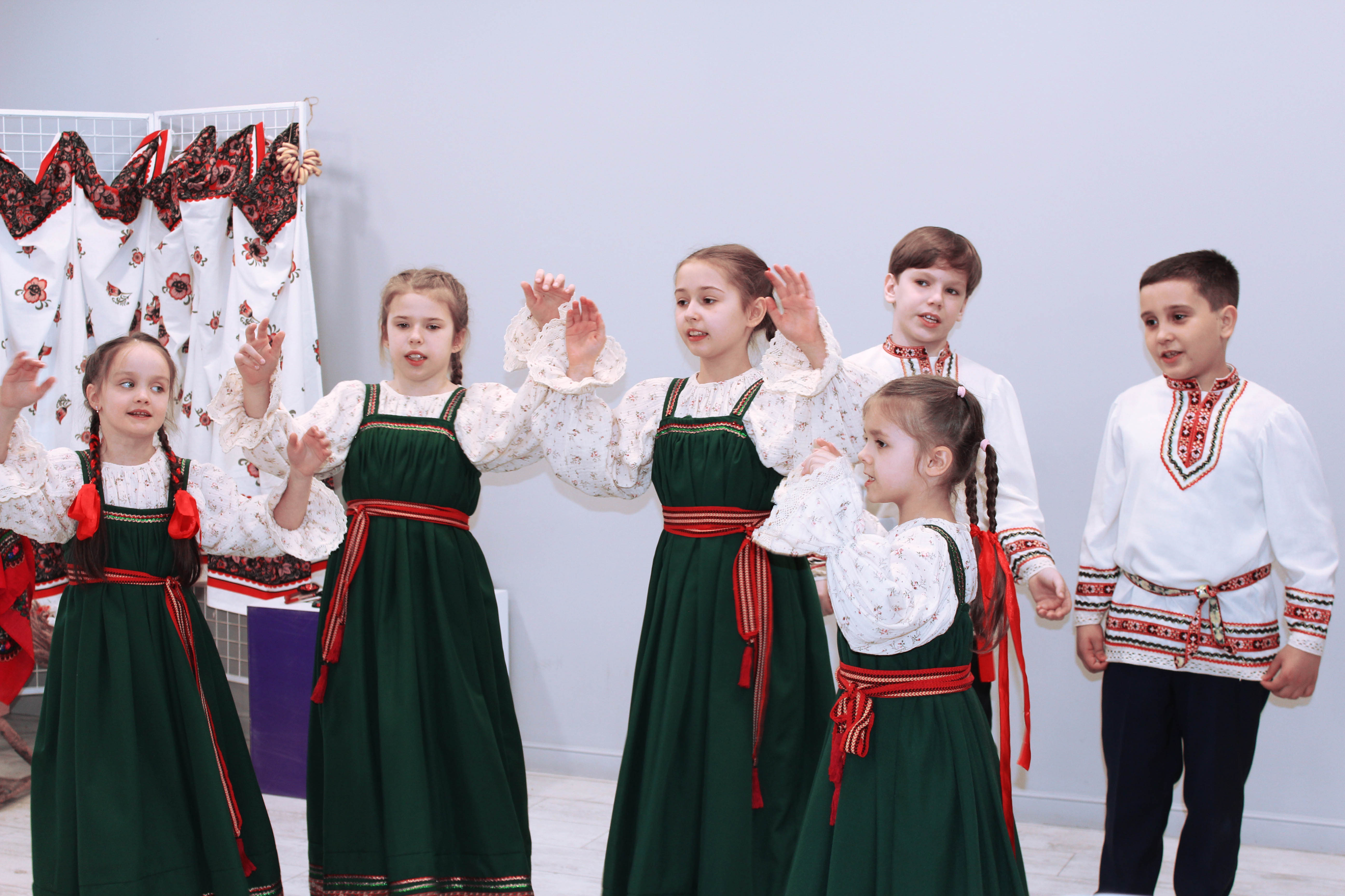 Нить дружбы сплетена!